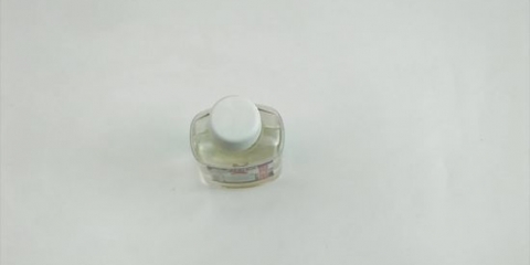Riempire un accendino zippo