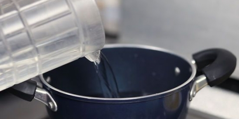 Preparare la salsiccia lessata e affumicata