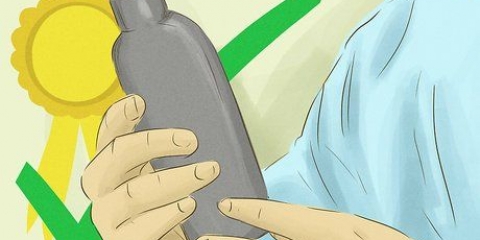 Applicare la glicerina sui capelli