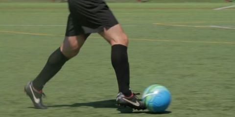 Impara a dribblare bene come giocatore di football