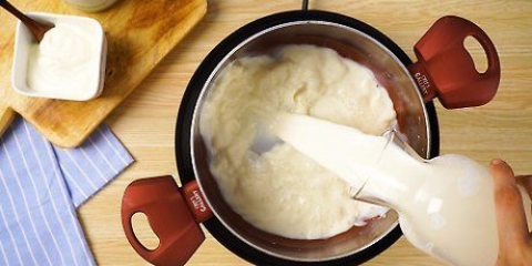 Preparare lo yogurt greco