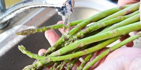 Preparazione degli asparagi verdi