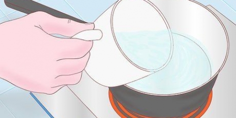 Fare lacca per capelli
