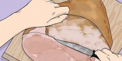 Riscaldare il prosciutto in una pentola a cottura lenta