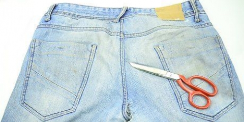 Sistema il cavallo dei tuoi jeans