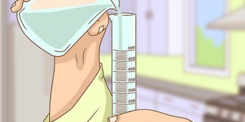 Determinazione del volume di un oggetto irregolare mediante un cilindro graduato