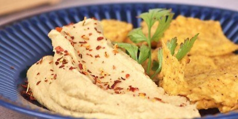 Preparazione dell'hummus