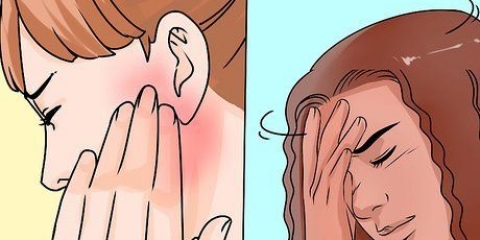 Aprendo l'orecchio interno o la tromba di eustachio