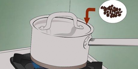 Tingi i capelli con il caffè