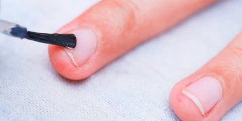 Fai crescere le unghie più velocemente e mantieni le mani morbide