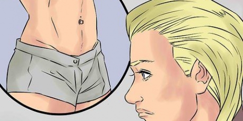 Mantenere pulito il piercing all'ombelico