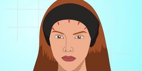 Sbianca le sopracciglia