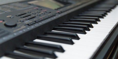 Insegna a te stesso a suonare il pianoforte