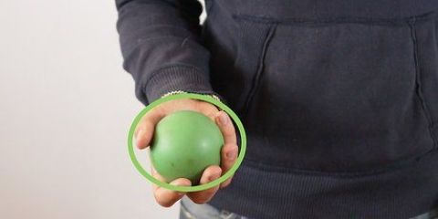 Giocoleria con tre palle