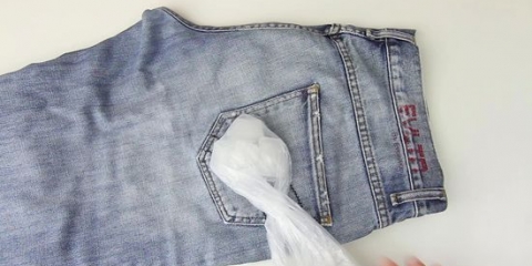 Rimuovi la gomma da masticare dai jeans