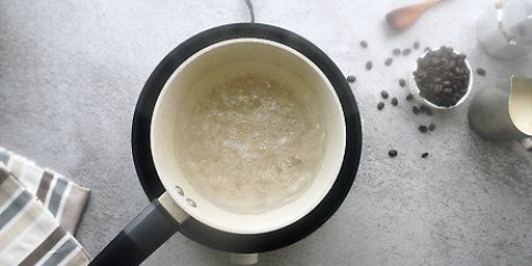 Mettere il caffè sul fuoco