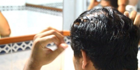 Applicare la ricotta sui capelli