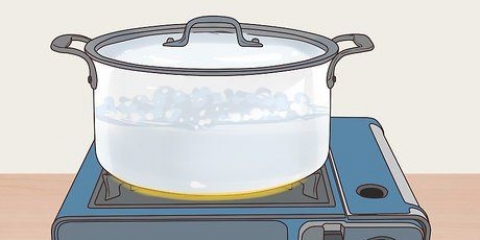 Cuocere le sfoglie di lasagne