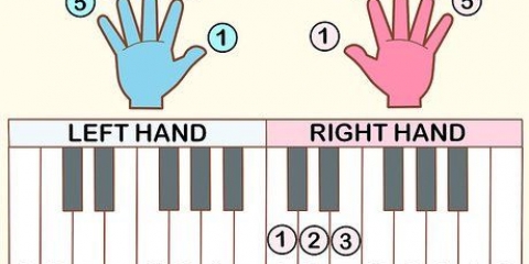 Suonare mary had a little lamb al pianoforte