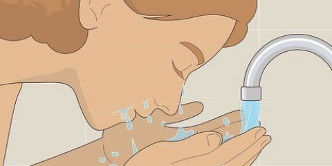 Sbarazzati di un brufolo con il dentifricio
