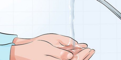 Espressione manuale del latte materno