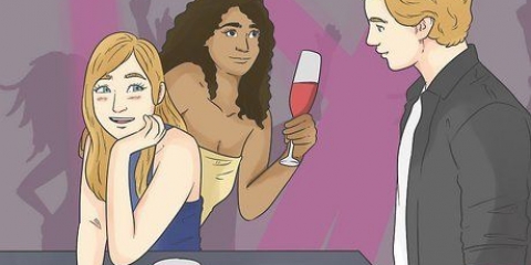 Avvicinarsi a una ragazza in un gruppo in un bar