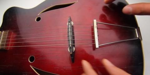 Evitare le dita doloranti quando si impara a suonare la chitarra