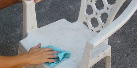 Dipingere mobili in plastica