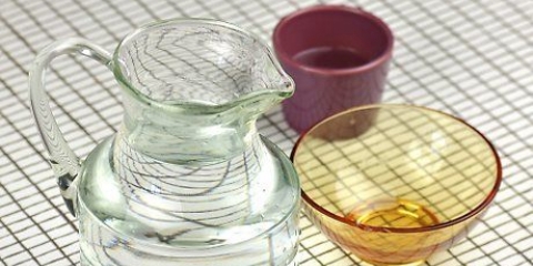 Rimuovere i residui di prodotto per capelli in modo naturale