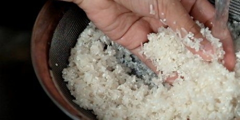 Cuocere il riso al microonde