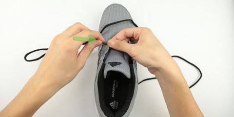 Scarpe con lacci dritte