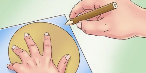 Tagliare le piastrelle senza tagliapiastrelle