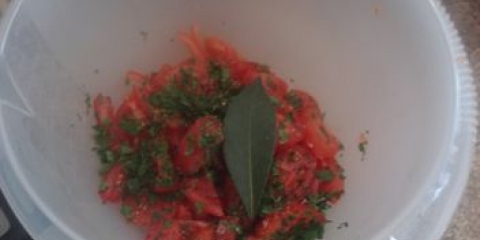 Fare la zuppa di pomodoro turca