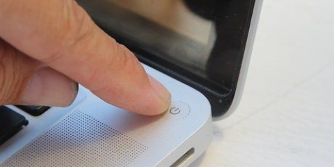 Liberare i tasti bloccati sulla tastiera
