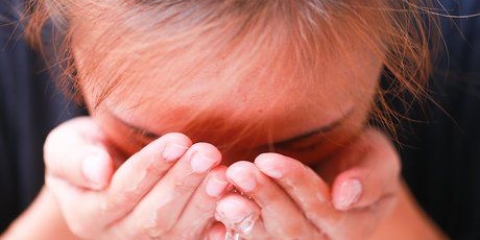 Lenire e svegliare gli occhi stanchi