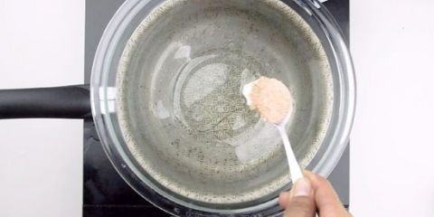 Fare fondotinta liquido
