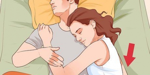 Impedisci al tuo braccio di rimanere impigliato mentre ti coccoli a letto