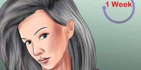 Mantenimento dei capelli grigio argento