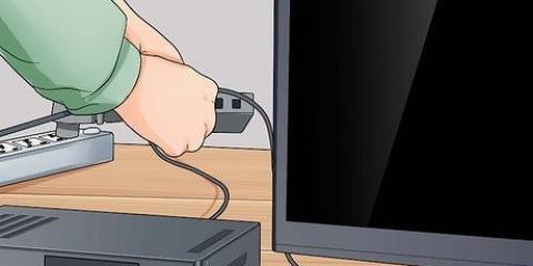 Impedisci ai gatti di masticare cavi elettrici e caricabatterie