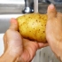 Preparazione delle patate al barbecue