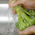 Cuocere i broccoli al vapore senza cestello per la cottura a vapore