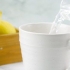 Prepara il tè al limone