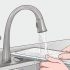 Pulizia di una brocca con filtro dell'acqua brita