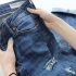 Fai dei pantaloncini con i tuoi jeans