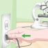 Utilizzando un microscopio ottico