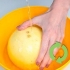 Tagliare un melone