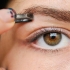 Applicare il trucco sugli occhi piccoli