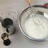 Preparazione della glassa di panna montata