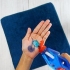 Rimuovere la vernice spray dalle mani