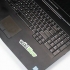 Rimuovere gli adesivi da un laptop